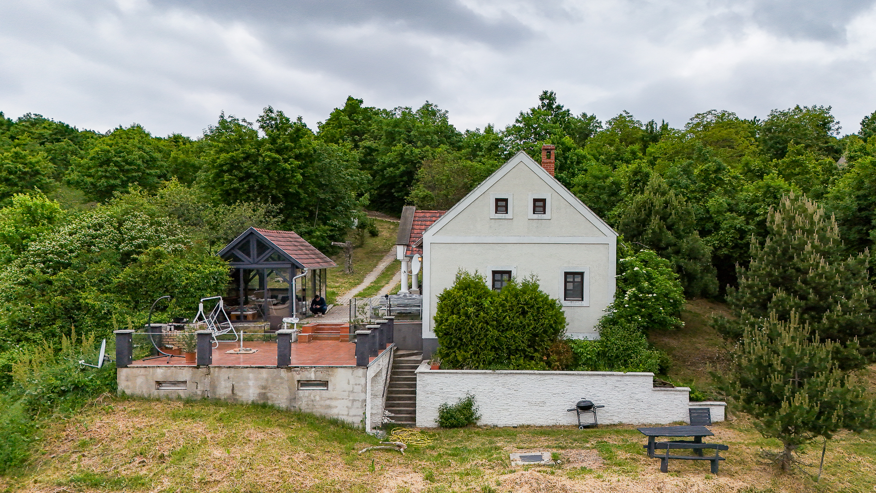 eladó balatoni panorámás présház pcéselyen