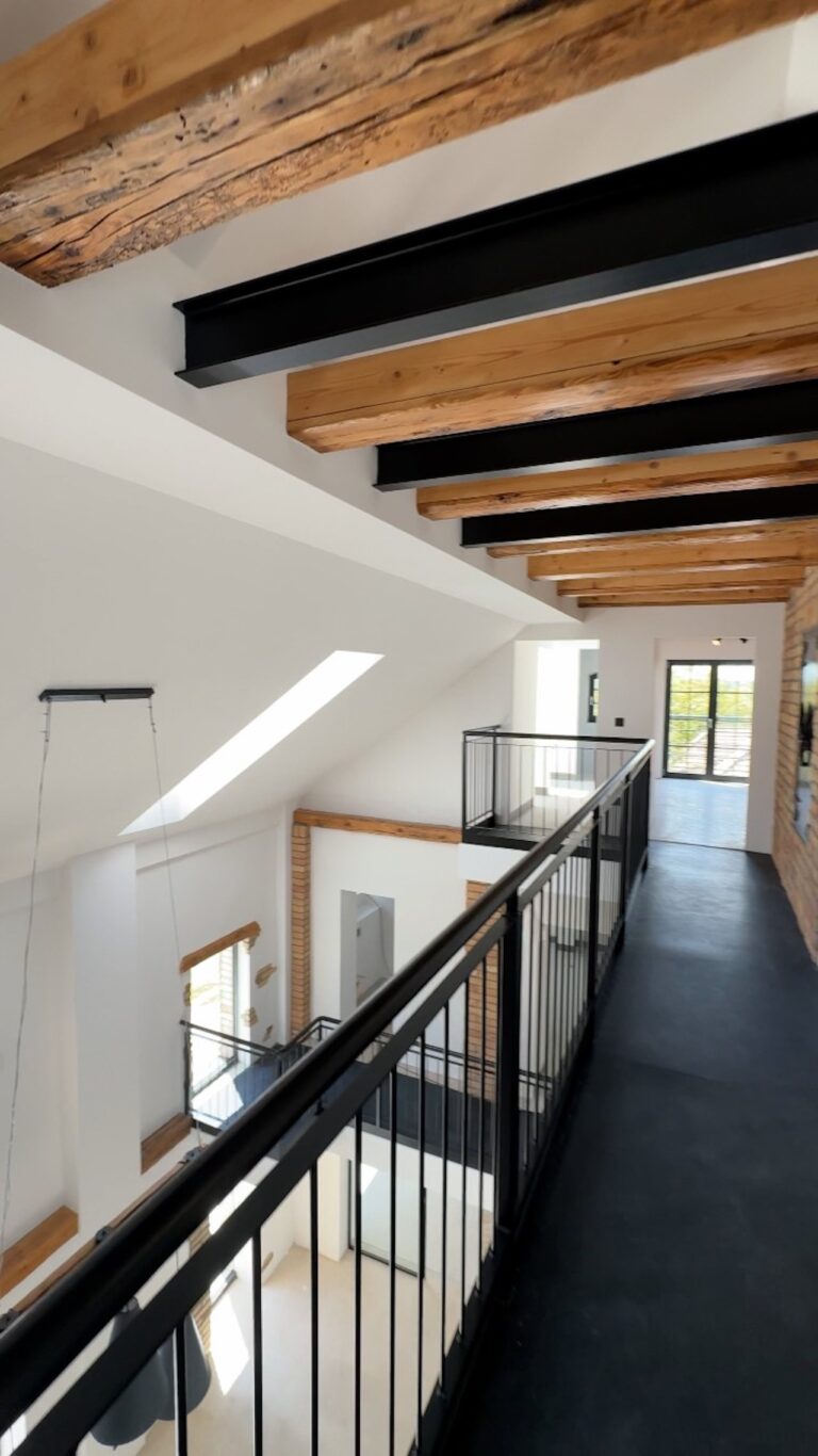 IMG_0959.00_08_18_23.Still009